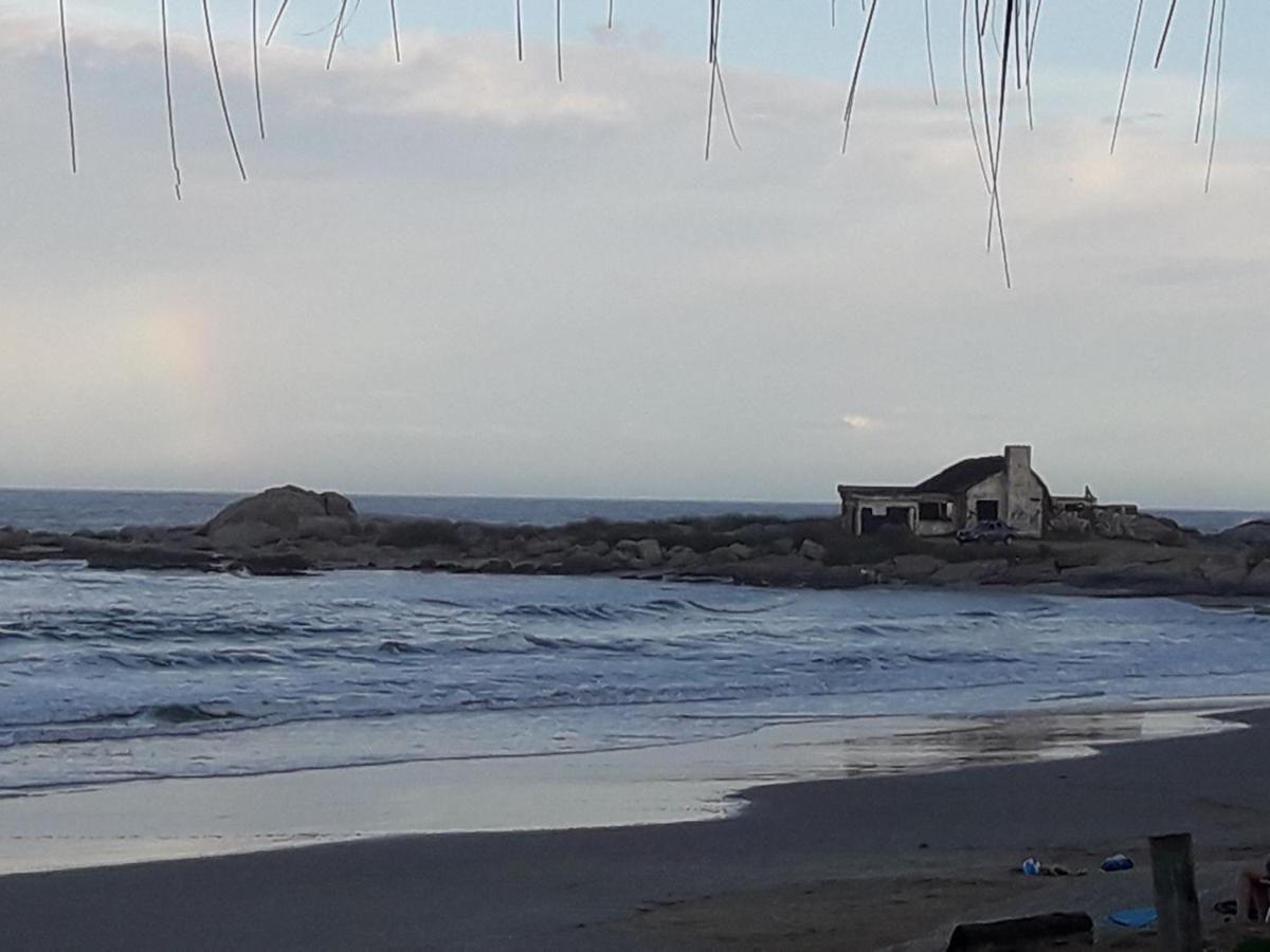 Cabanas Puerto Diablo Punta Del Diablo Exterior photo